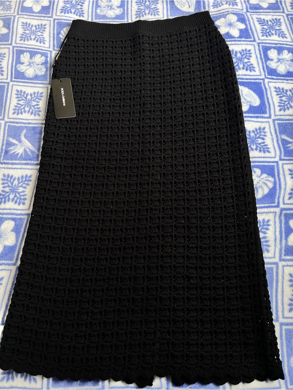 Dolce & Gabbana Black Crochet Knit Midi Skirt. Size 46. NWT